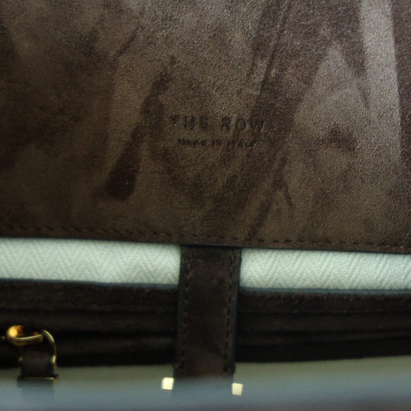 ❌SOLD❌ THE ROW SOFT MARGAUX 15 BAG IN MOCHA SUEDE - Picture 15 of 16